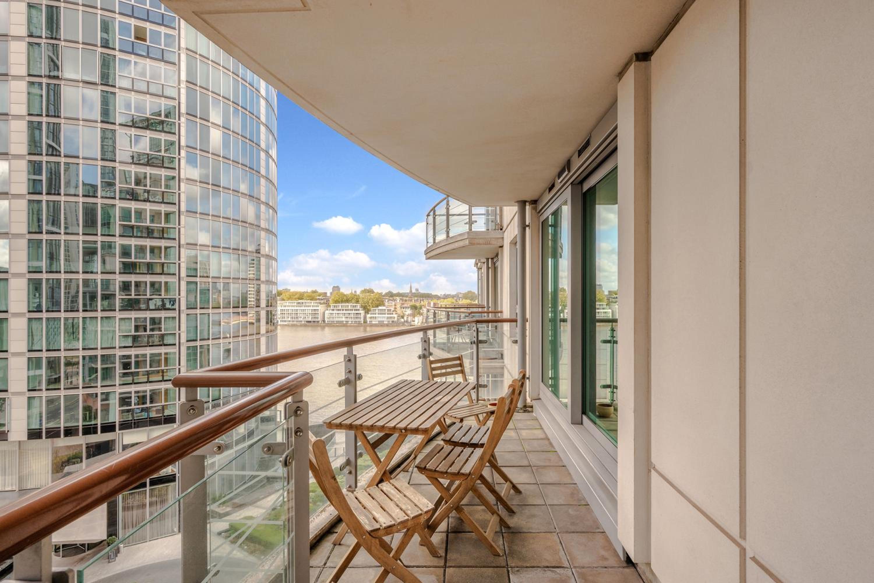 balcony