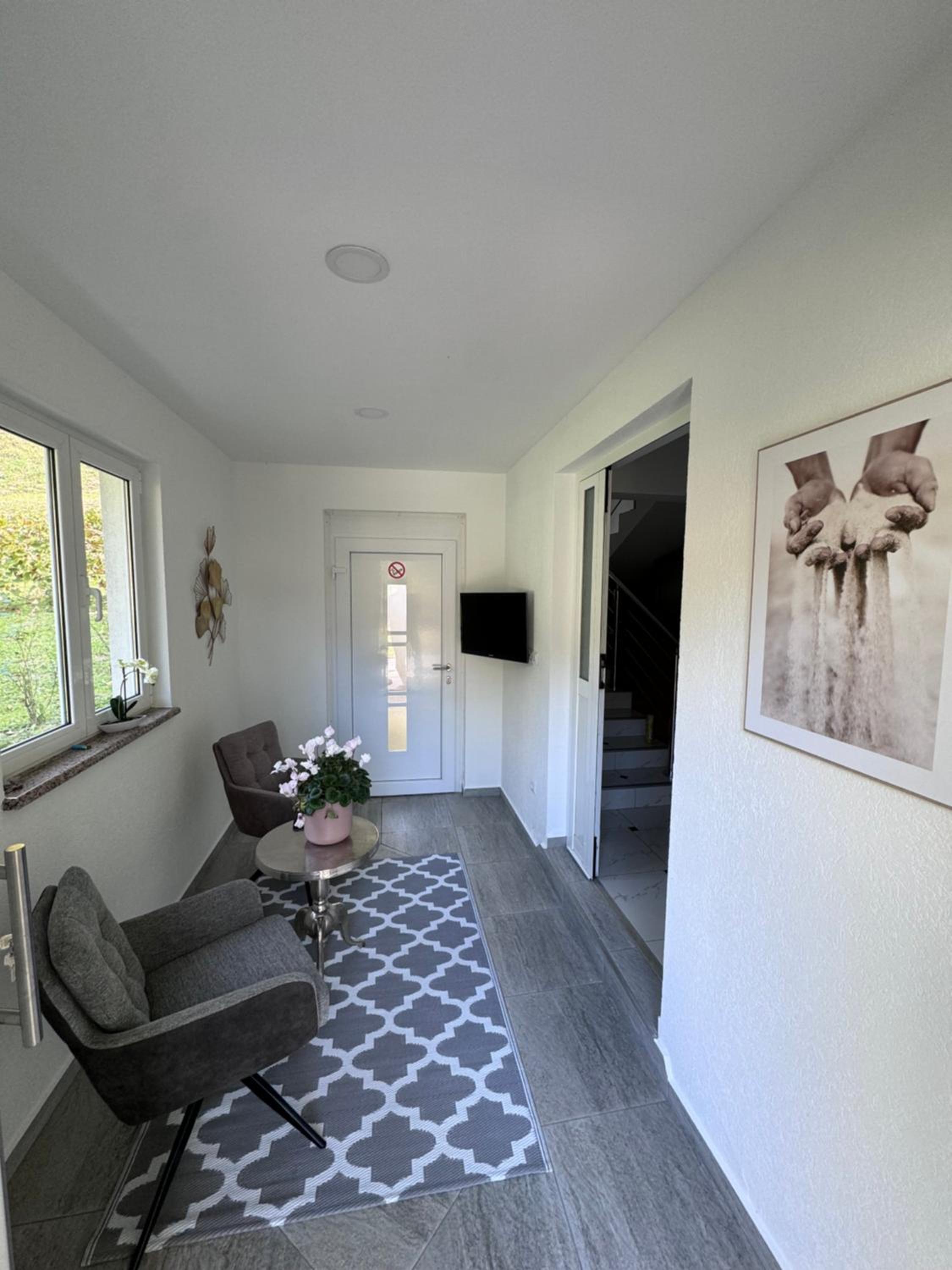 Apartments Matanovic