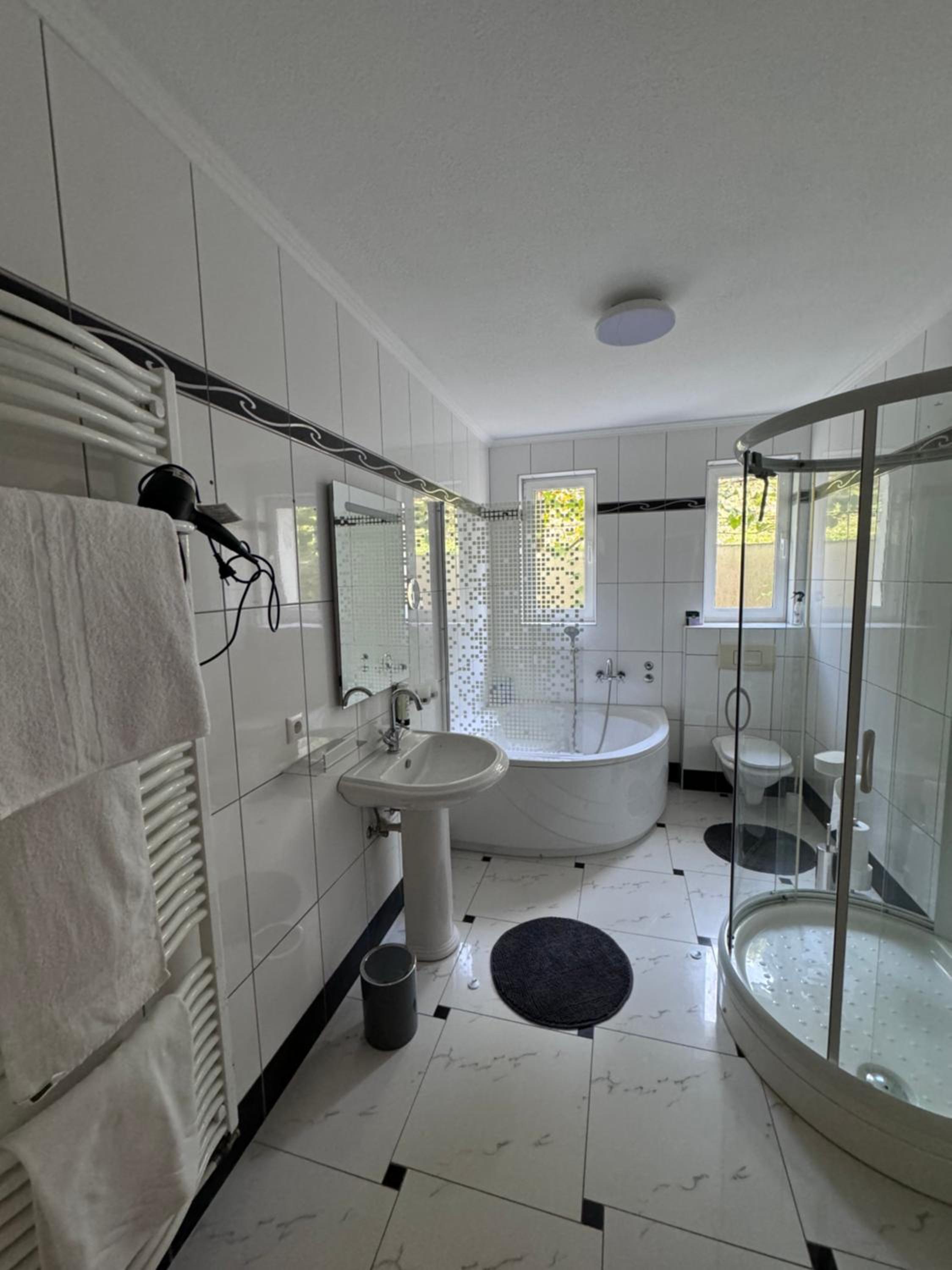 Apartments Matanovic