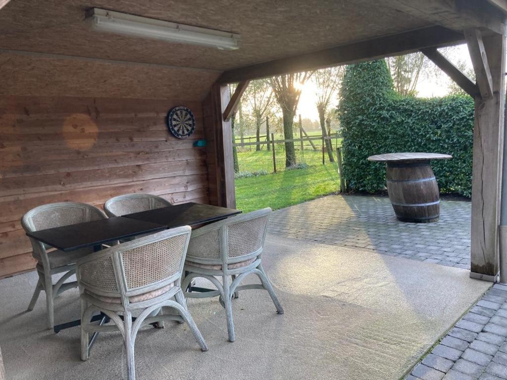 De Smokkelaar & Het Schuurtje
