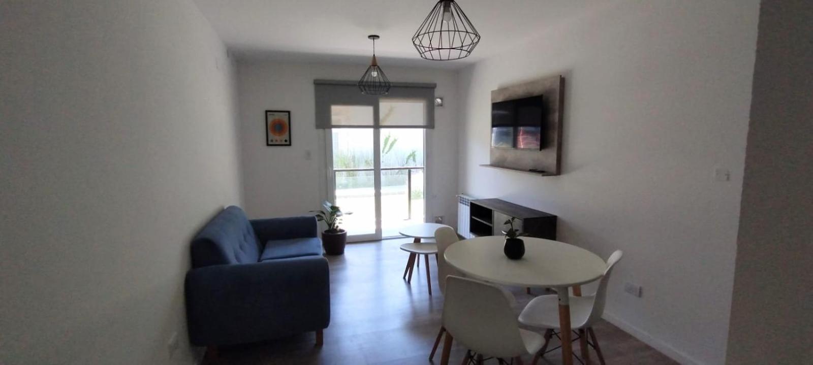 Condominio Lhirondelle II