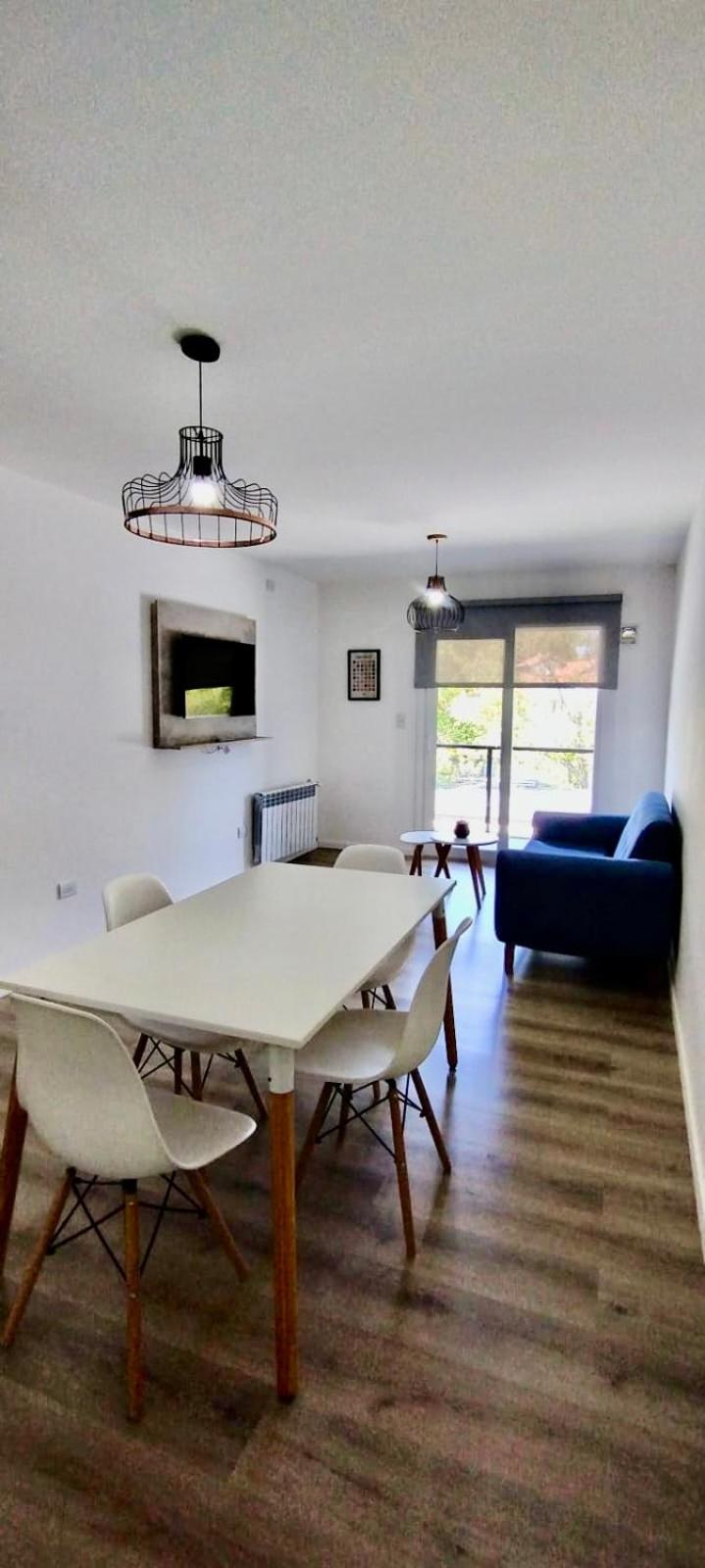 Condominio Lhirondelle II