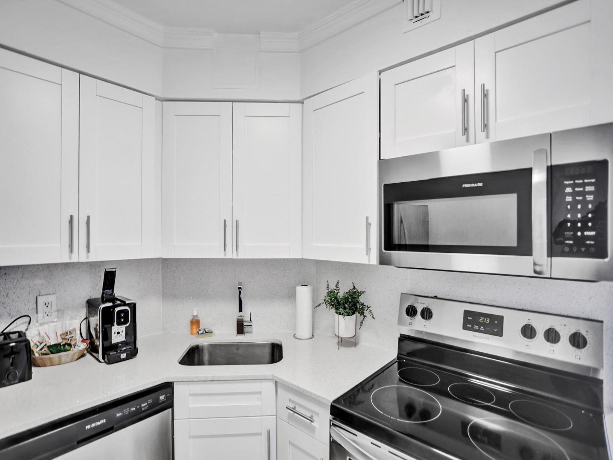 Relax in Style 3BR 2BA Beach Condo in Oceanfront Resort Pools Gym Sauna 1507 view 5