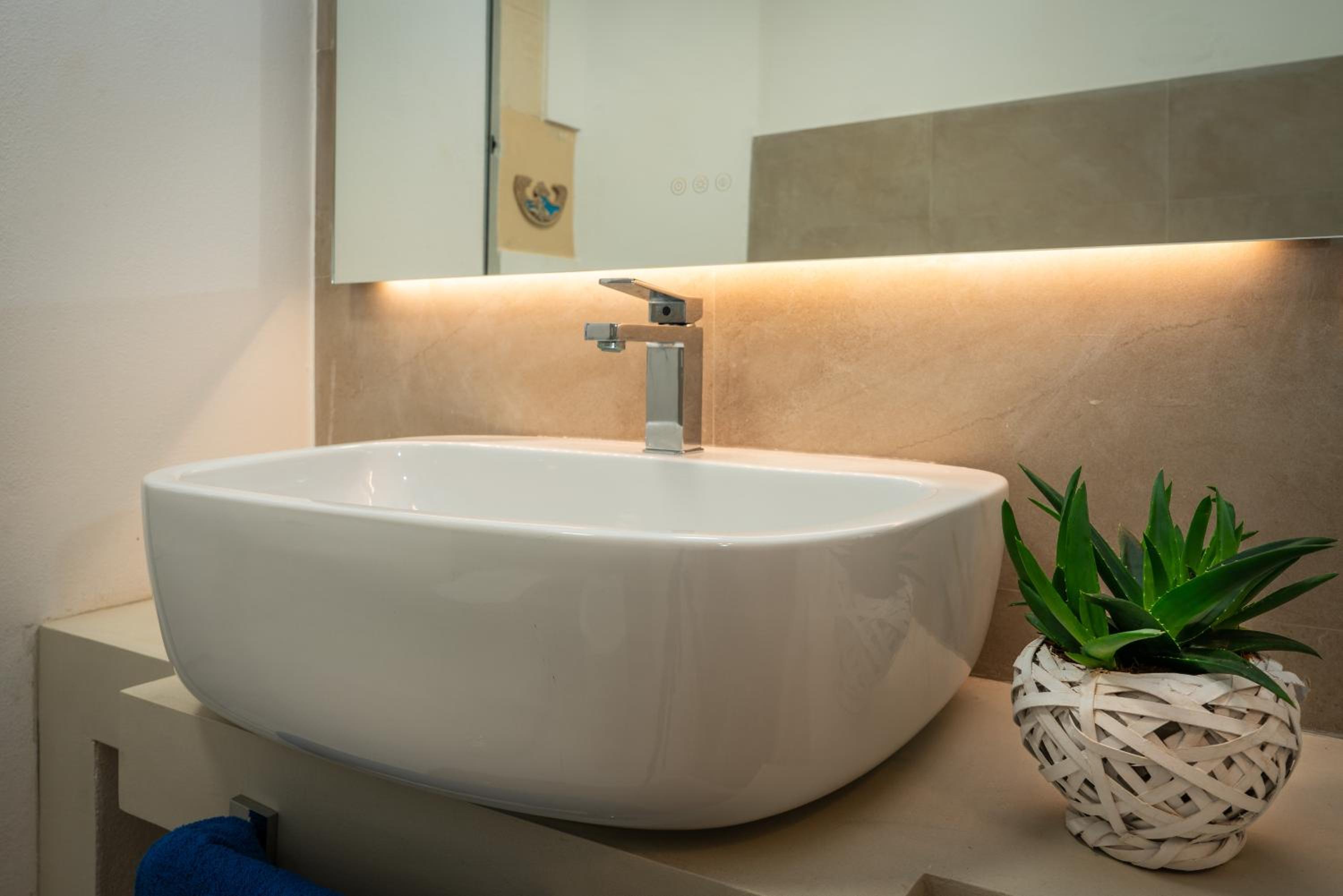 Ortigia Courtyard Apartment by Ortigia Apartments