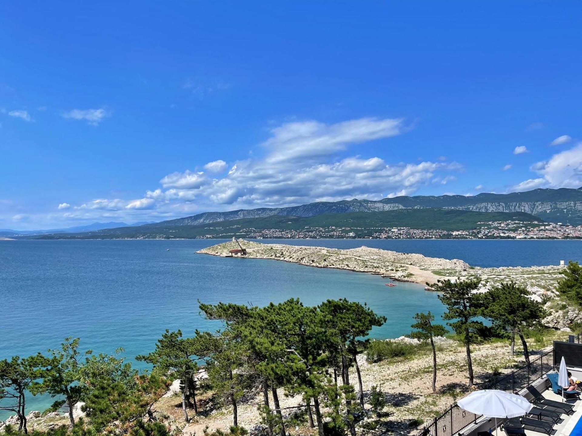 Villas Punta Silo - luxury apartments with pool view 5