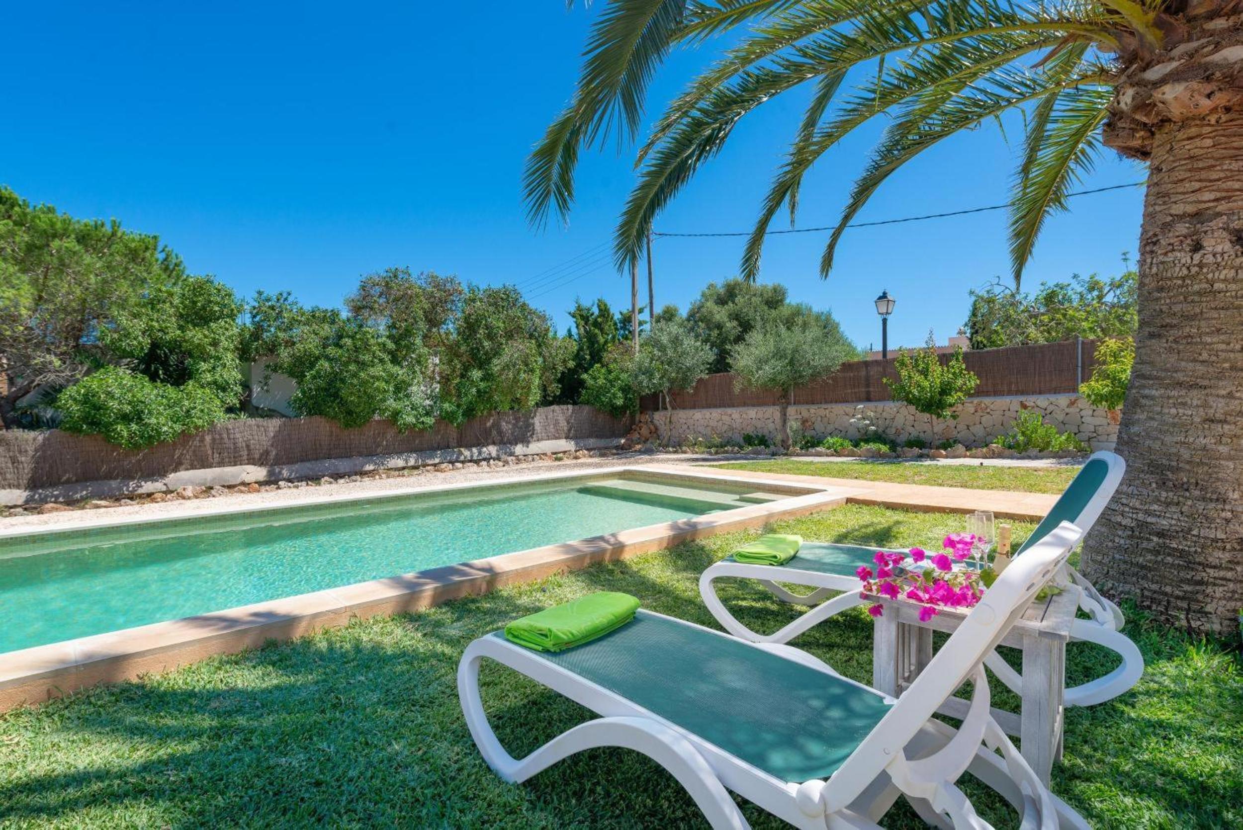 Las Estrellas Cala Llombards