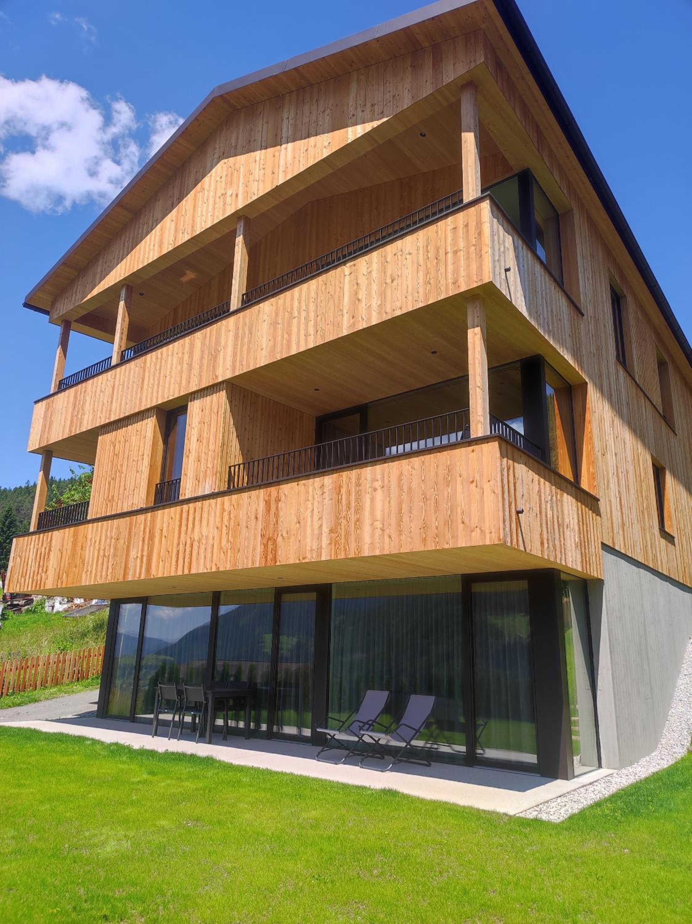 Apartments Emilia