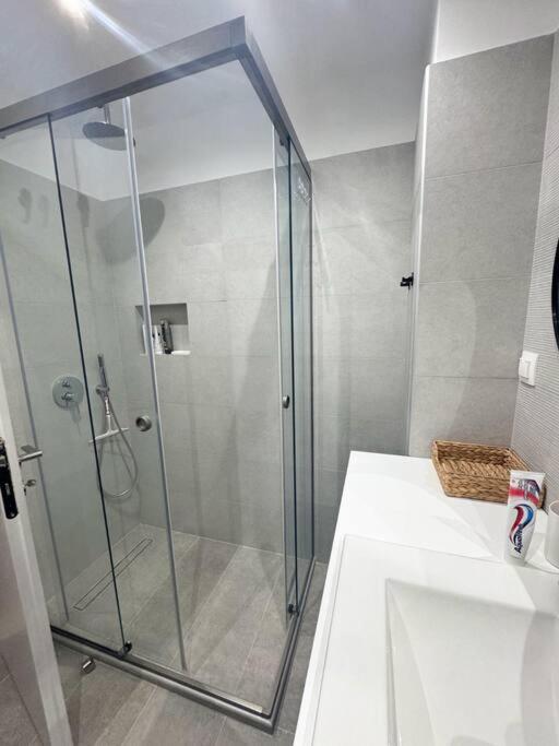 Welcome to Elena's Athens Suite!
