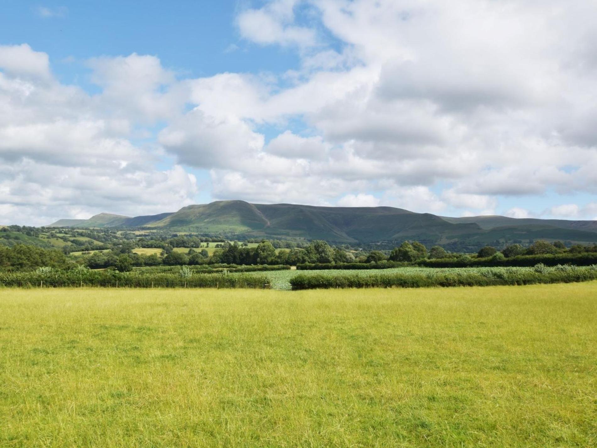 2 Bed in Brecon oc-bn366 view 4