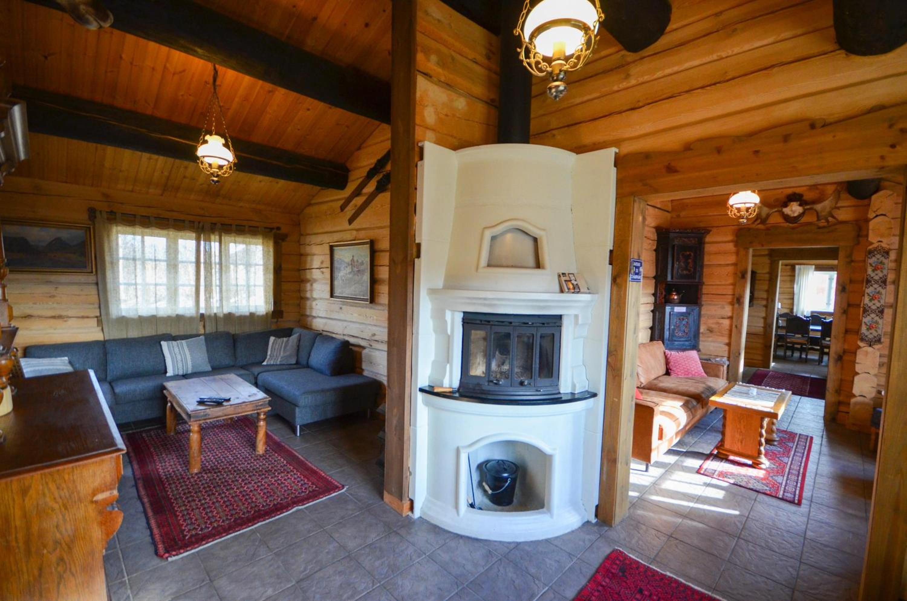 Charming Timber Lodge for Gathering & Celebrations view 4