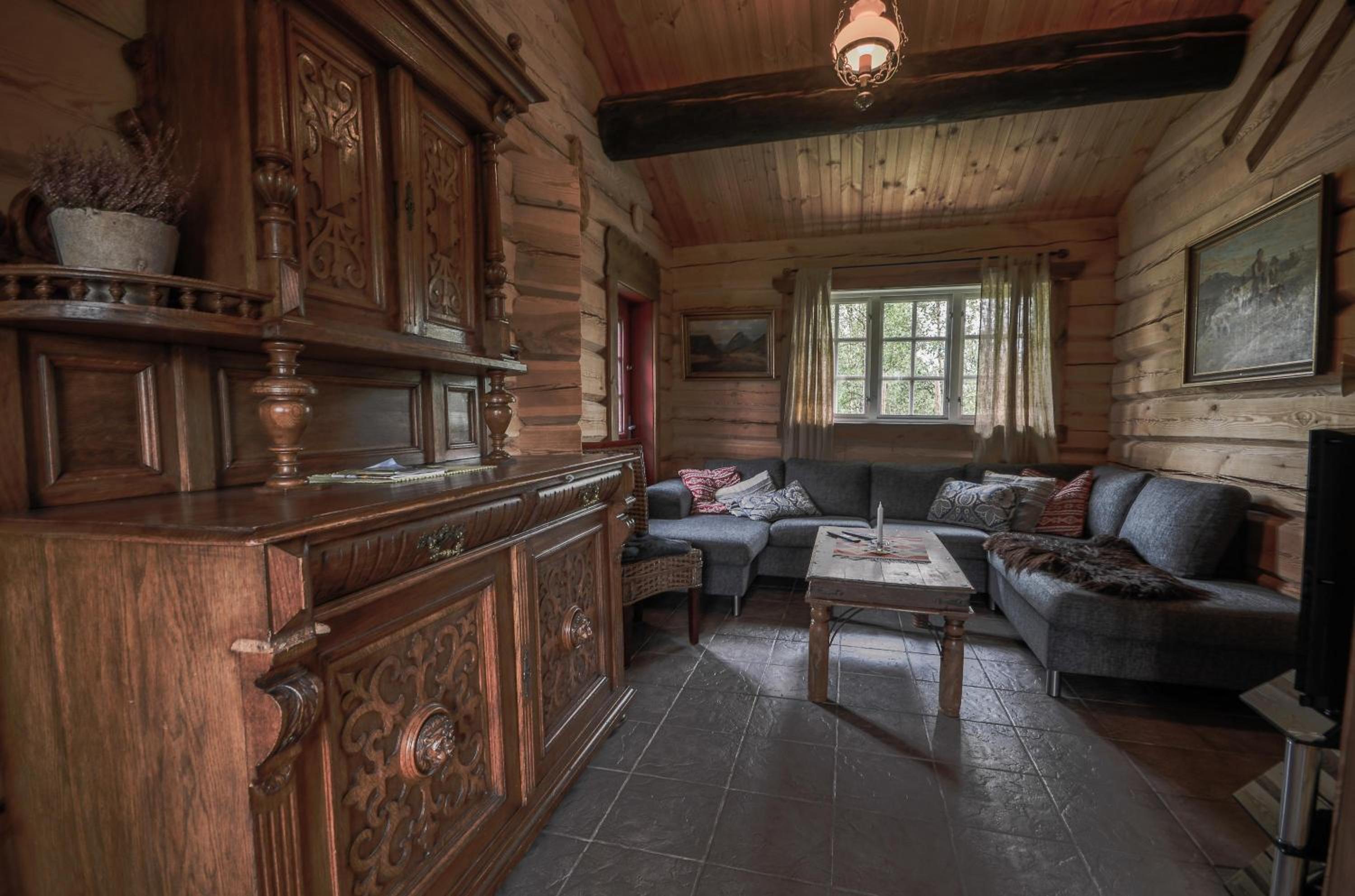 Charming Timber Lodge for Gathering & Celebrations view 3