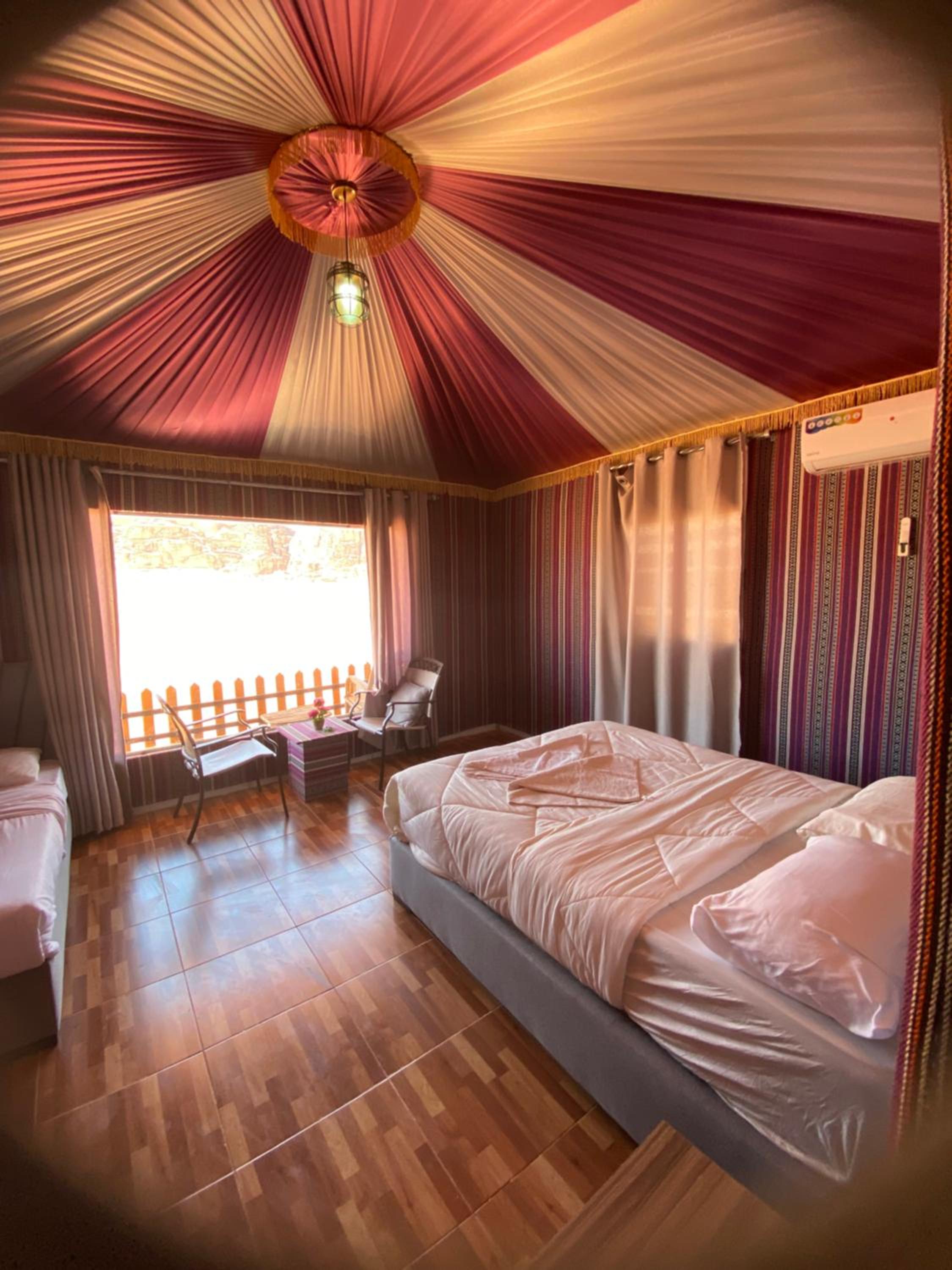 Golden stars luxury camp Wadi Rum view 2