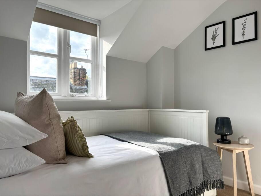 Oxford Vacations - Stylish Oxford Townhouse near the University - Property Image 17