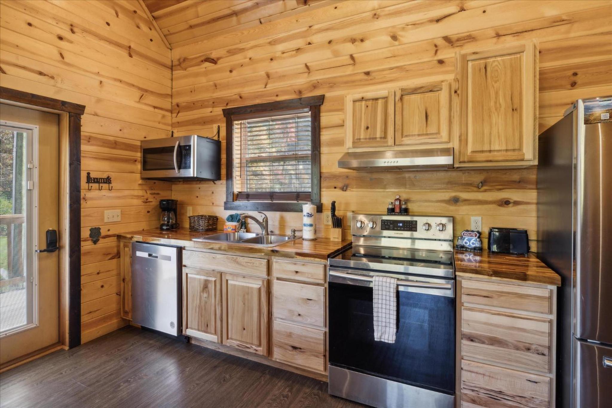 Route 66 Cabin view 4