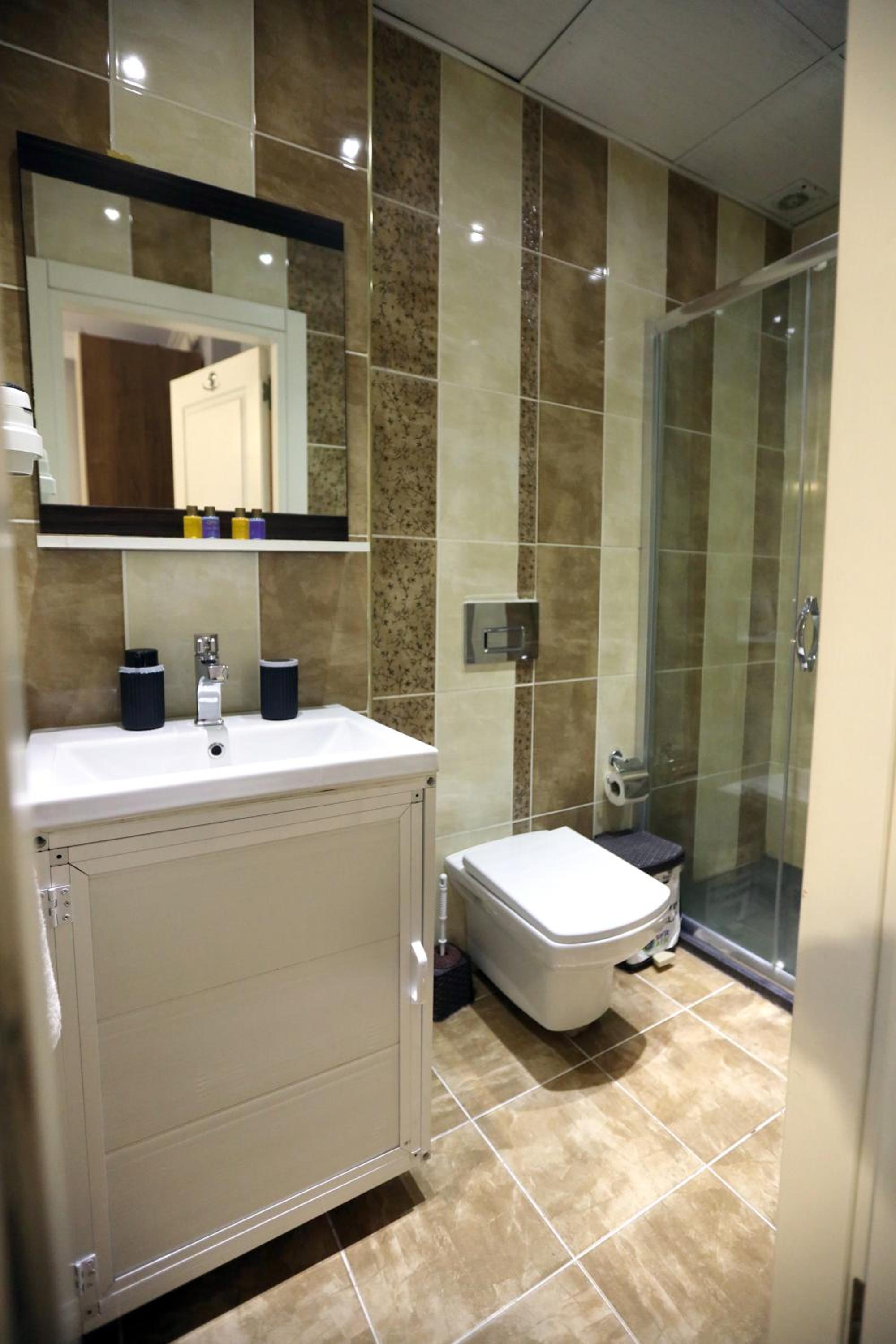 Zendy Suite Otel - Image 9