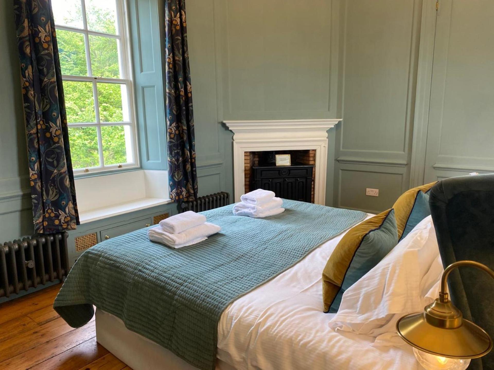 South Lodge with Hot Tub