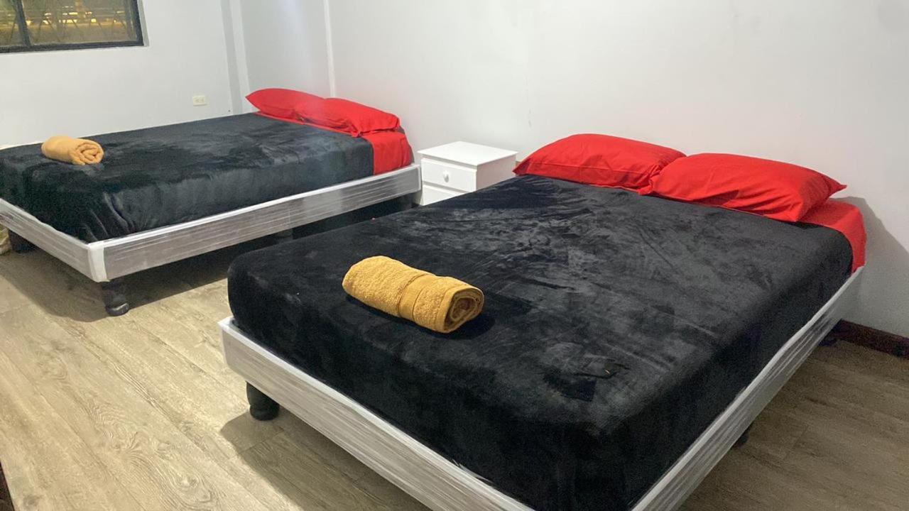 Hermosa casa de 5 dormitorios con tres baños completos para 20 personas view 3