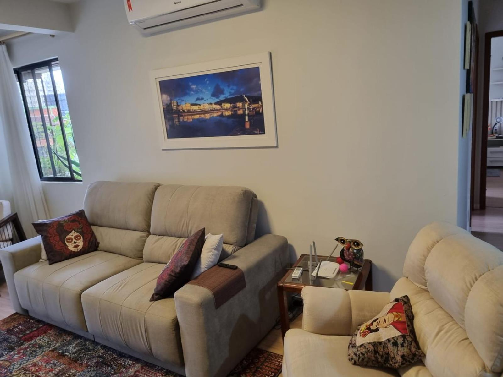 Apto com Jardim na Praia