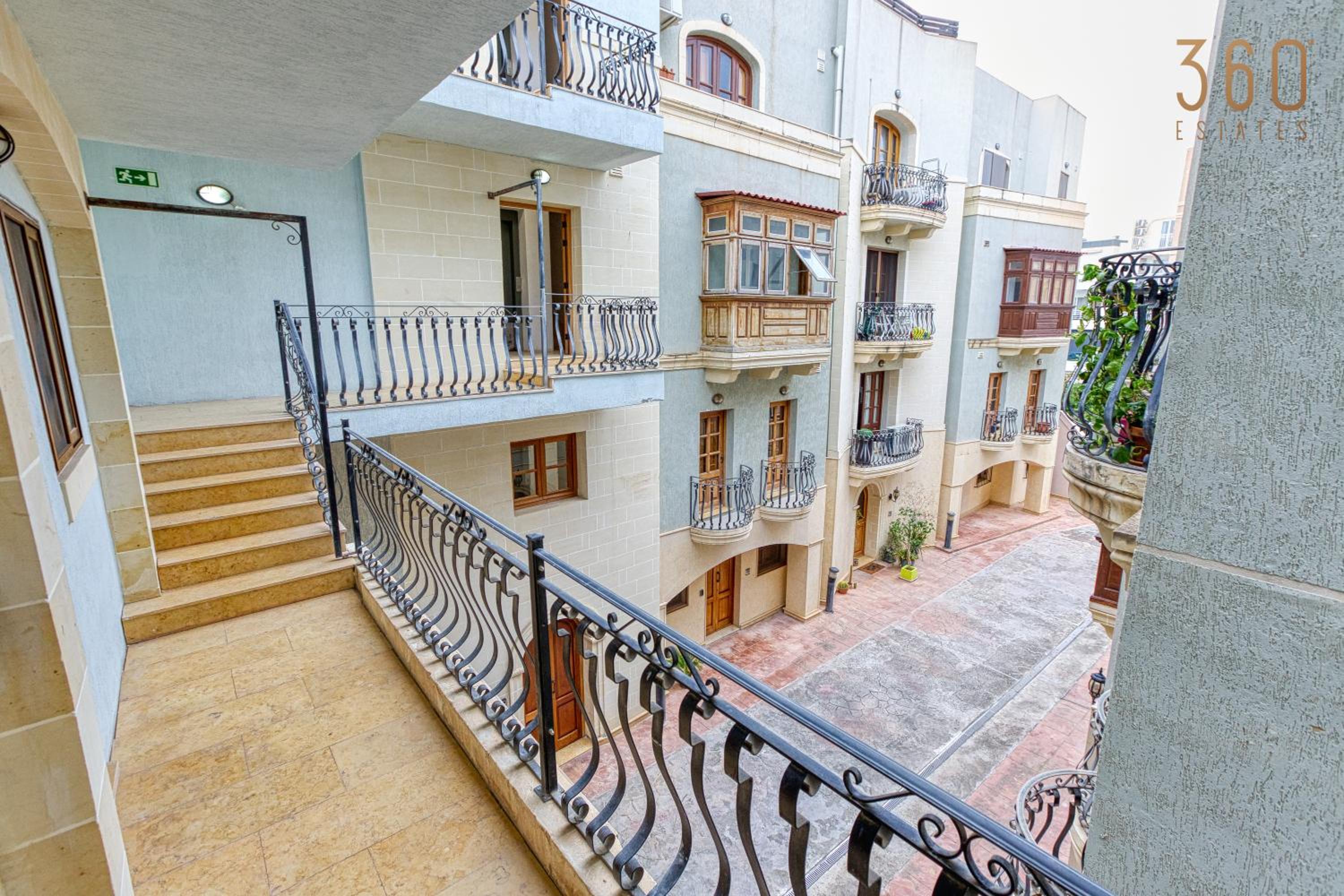 Cosy 1BR Apt with sofabed & balcony in St'Julians by 360 Estates photo 4