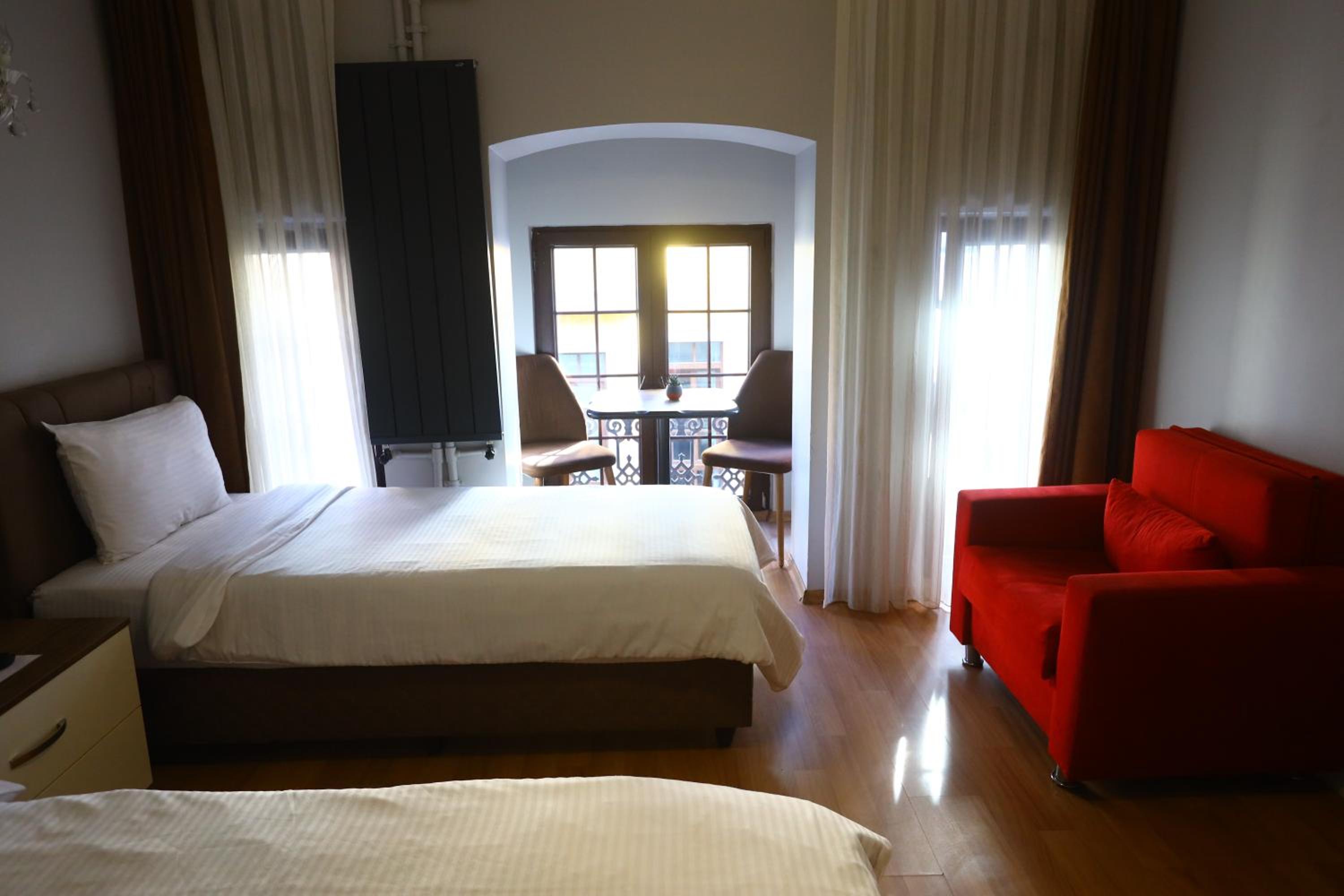 Zendy Suite Otel - Image 13