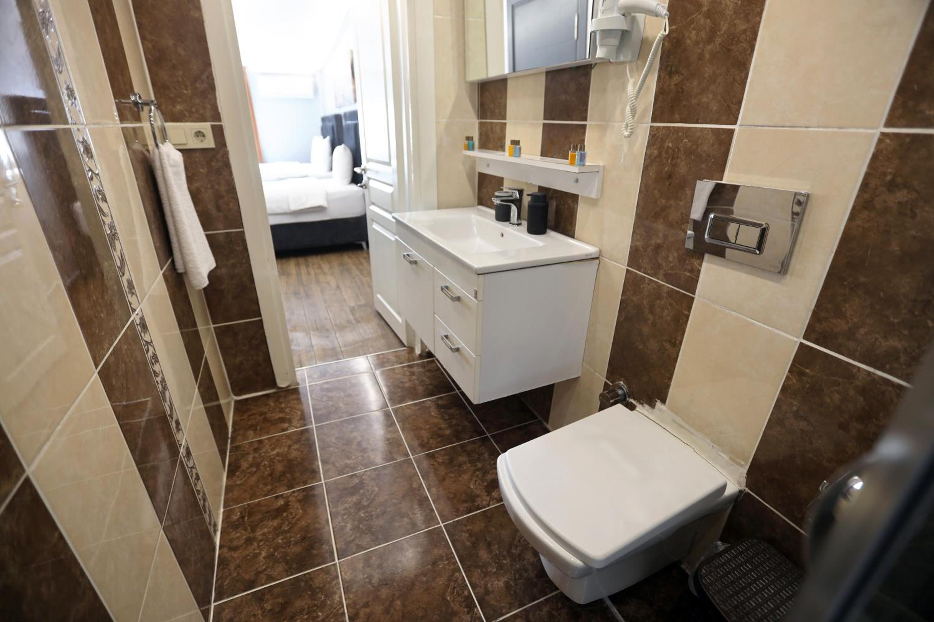 Zendy Suite Otel - Image 38