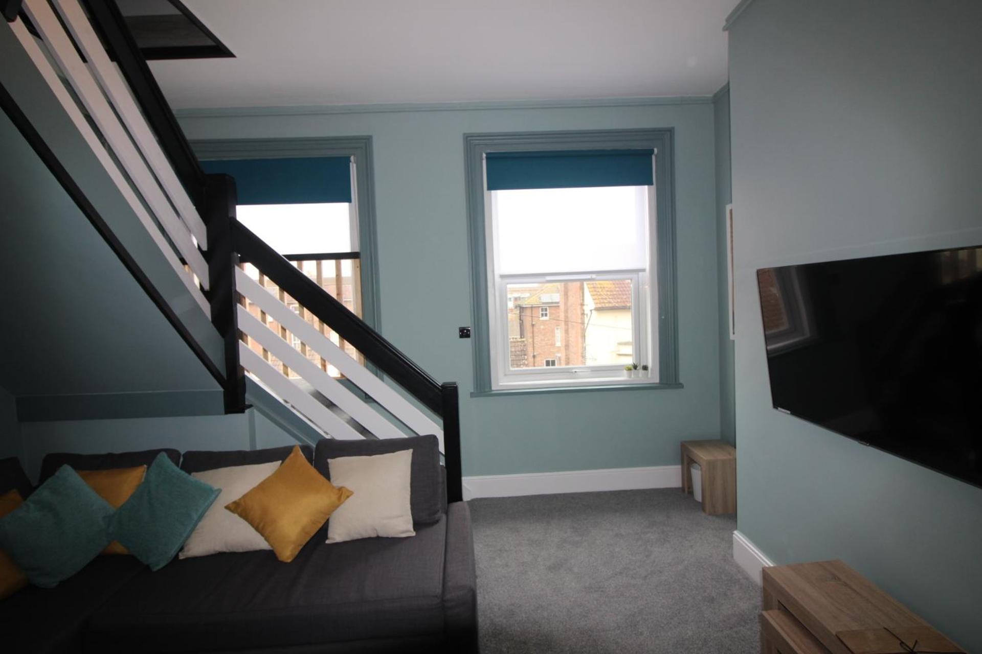 Stopover at SEABIRD APARTMENTS central Southsea, photo 15