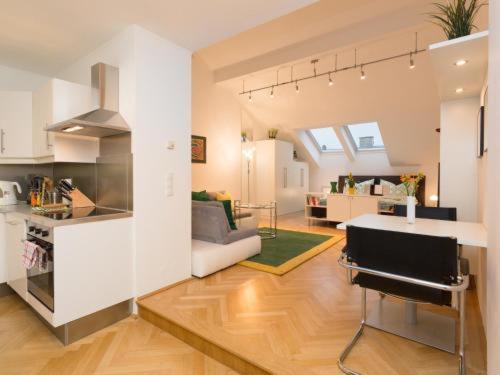 Christian Apartments Oper - contactless check in