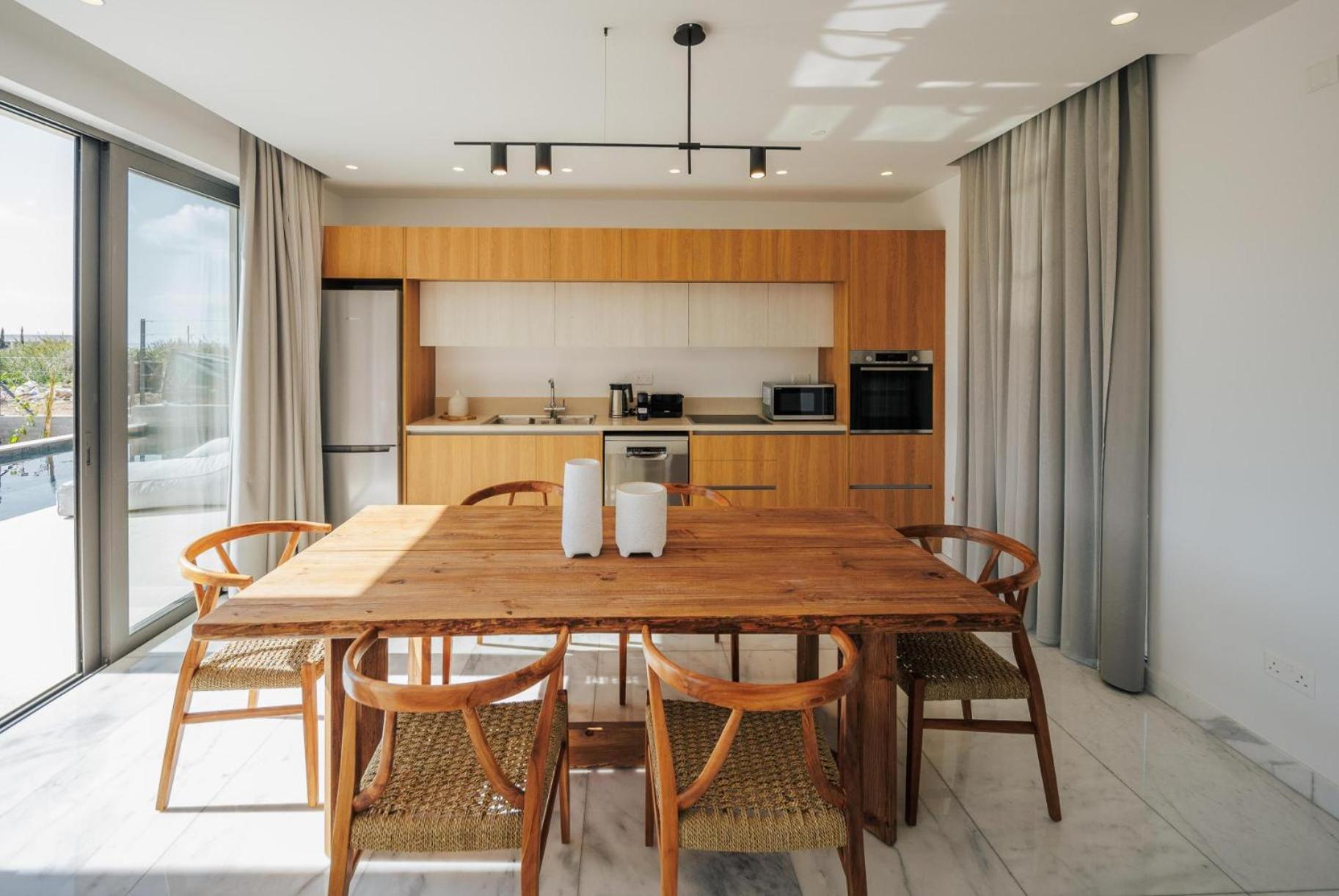 Oasis Villa 6