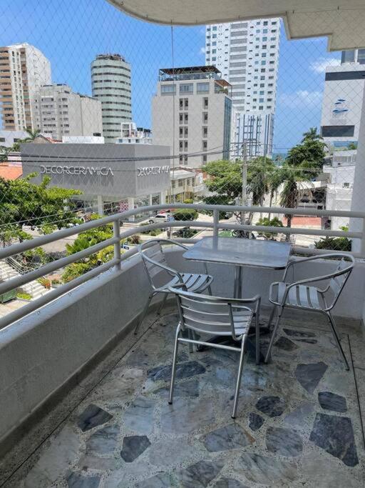 Bocagrande Spacious apt 128m near Beaches