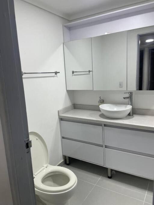 Bocagrande Spacious apt 128m near Beaches
