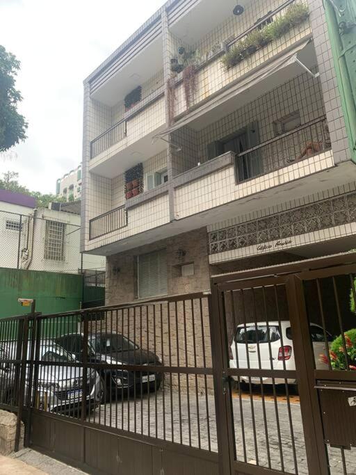 Apto32-Encantador -2 quartos- em Santos-SP com ar condicionado