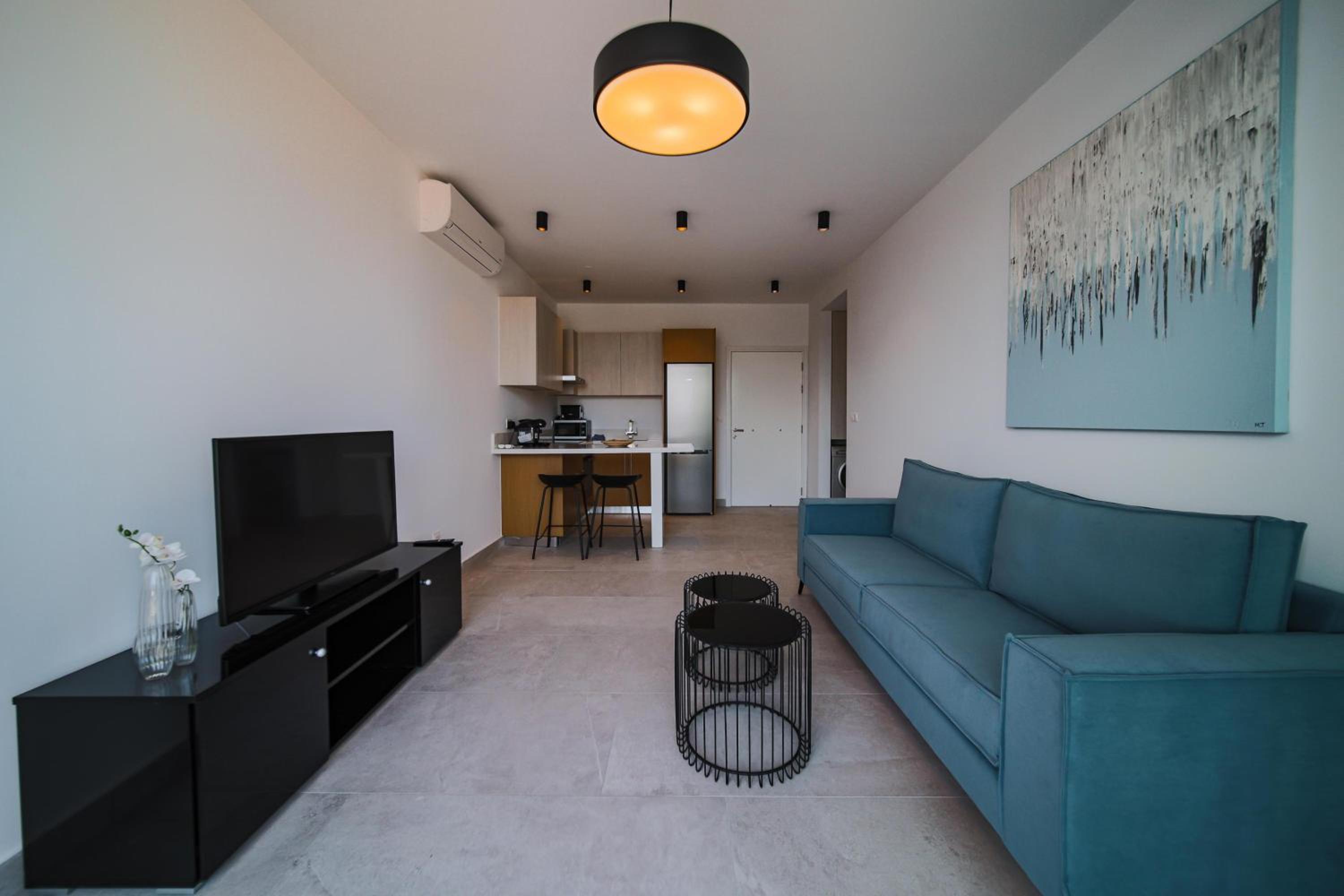 Avenue 102 1 BED