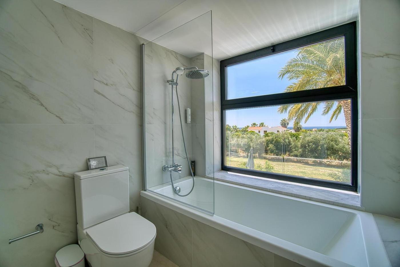 Luxury Oasis Villa