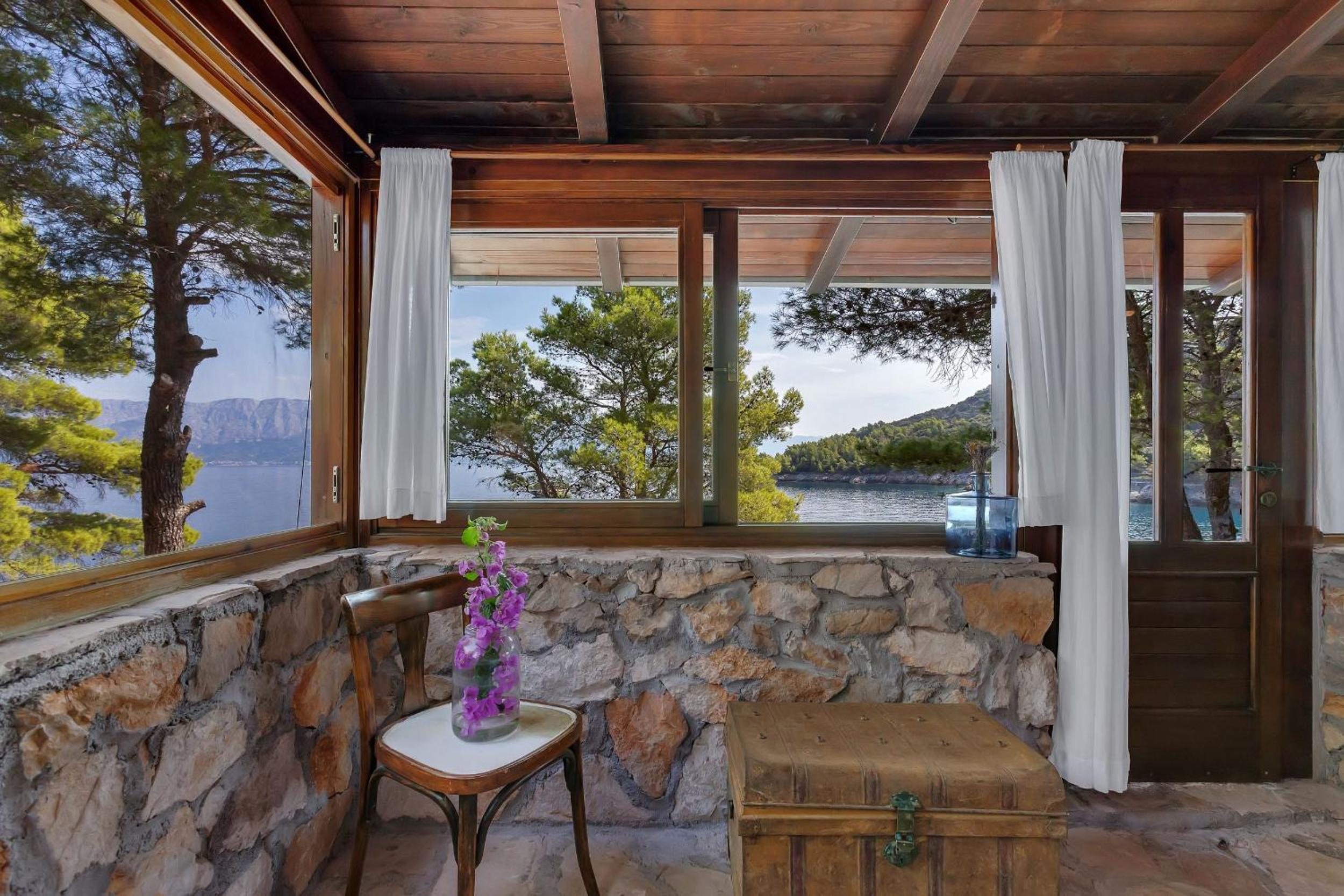 Haus In Općina Sućuraj Mit Grill Und Terrasse
