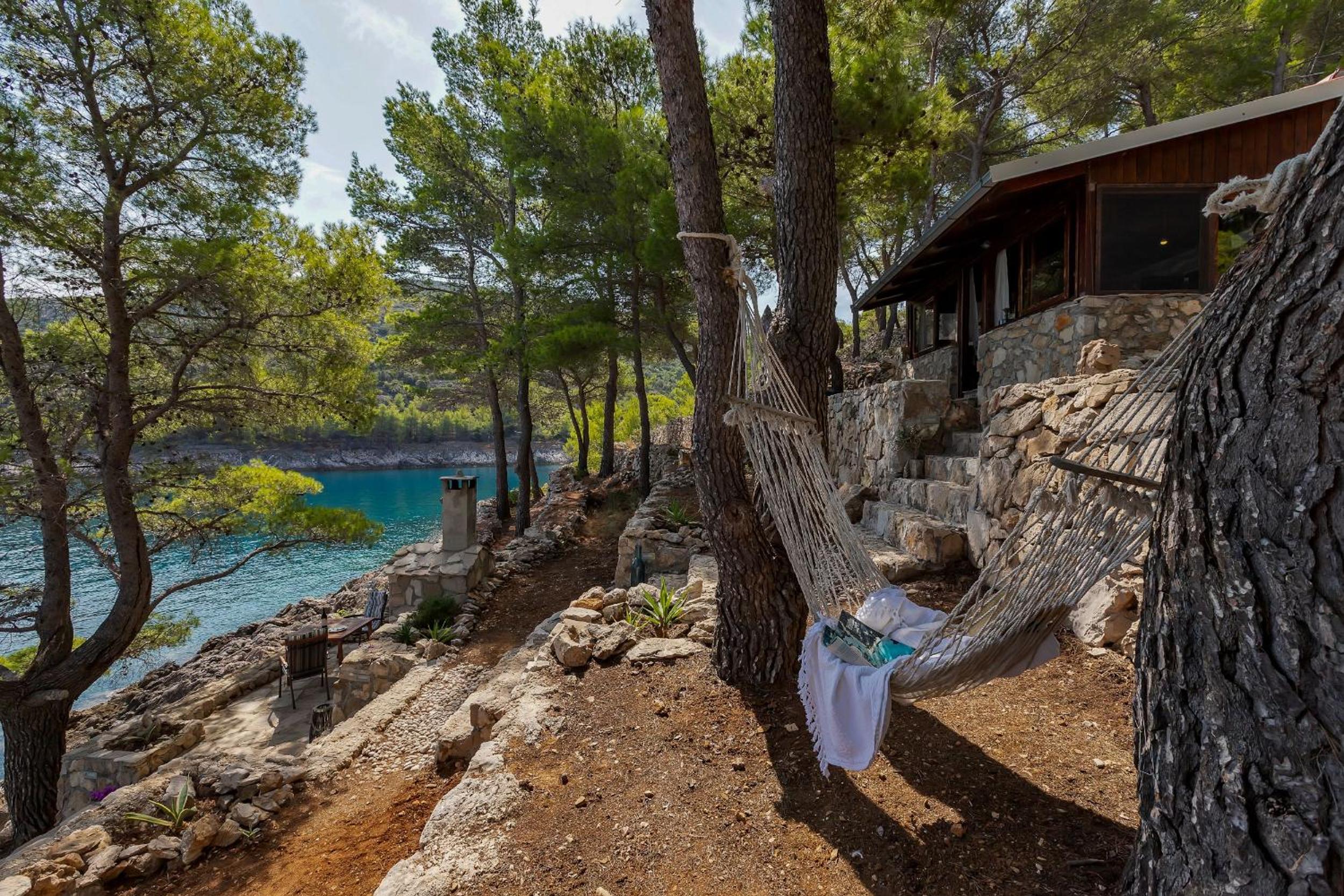 Haus In Općina Sućuraj Mit Grill Und Terrasse