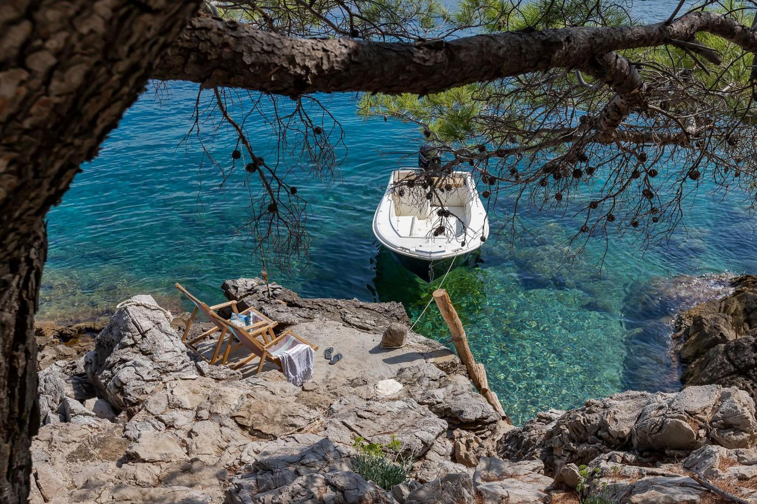 Haus In Općina Sućuraj Mit Grill Und Terrasse