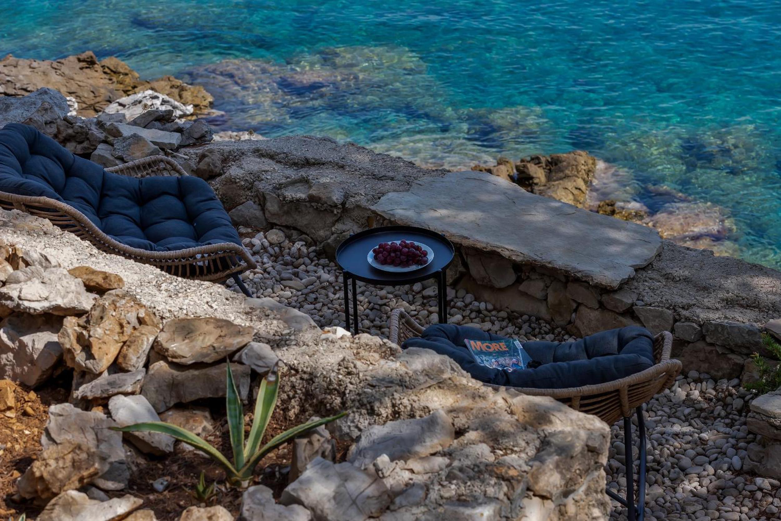 Haus In Općina Sućuraj Mit Grill Und Terrasse