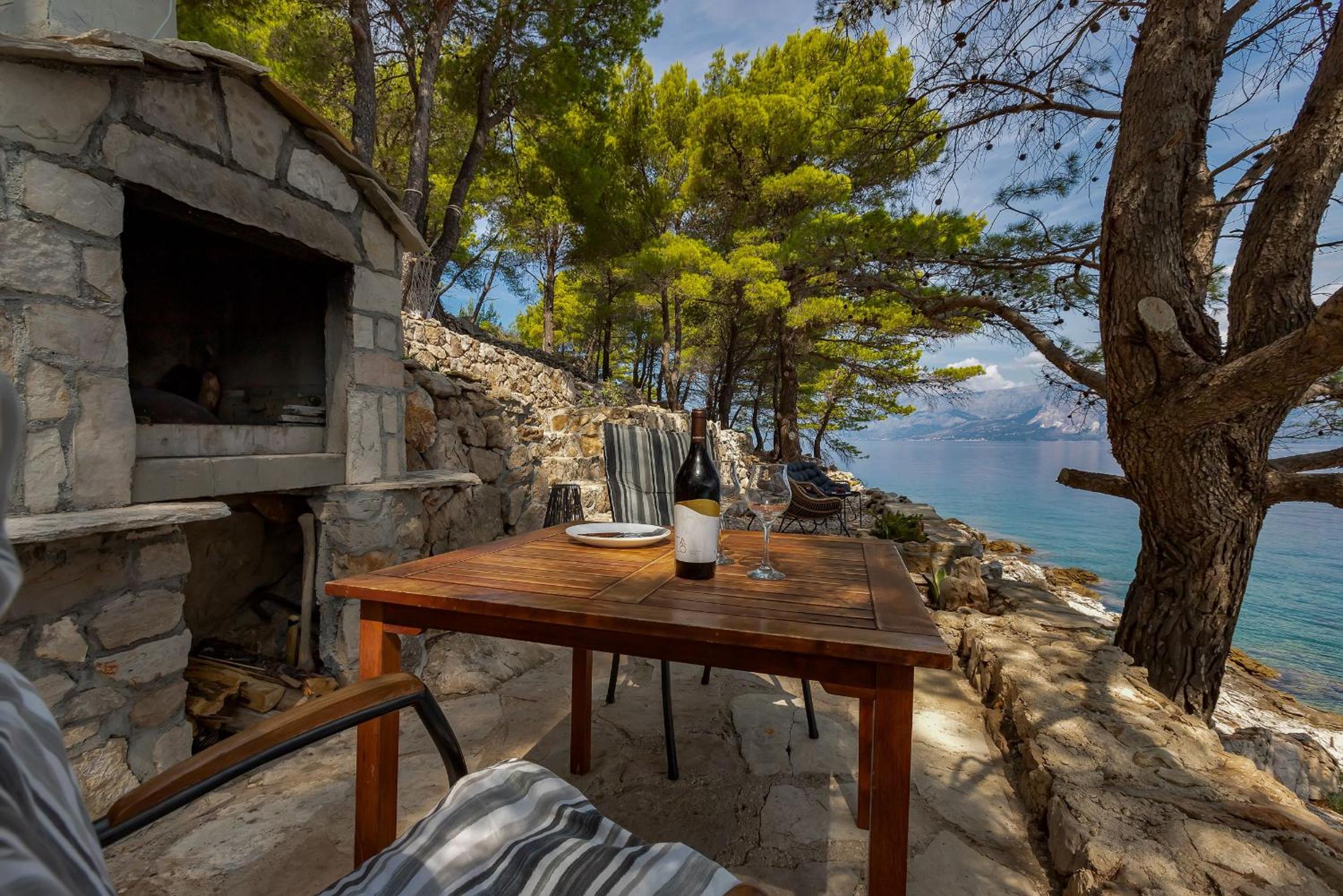 Haus In Općina Sućuraj Mit Grill Und Terrasse