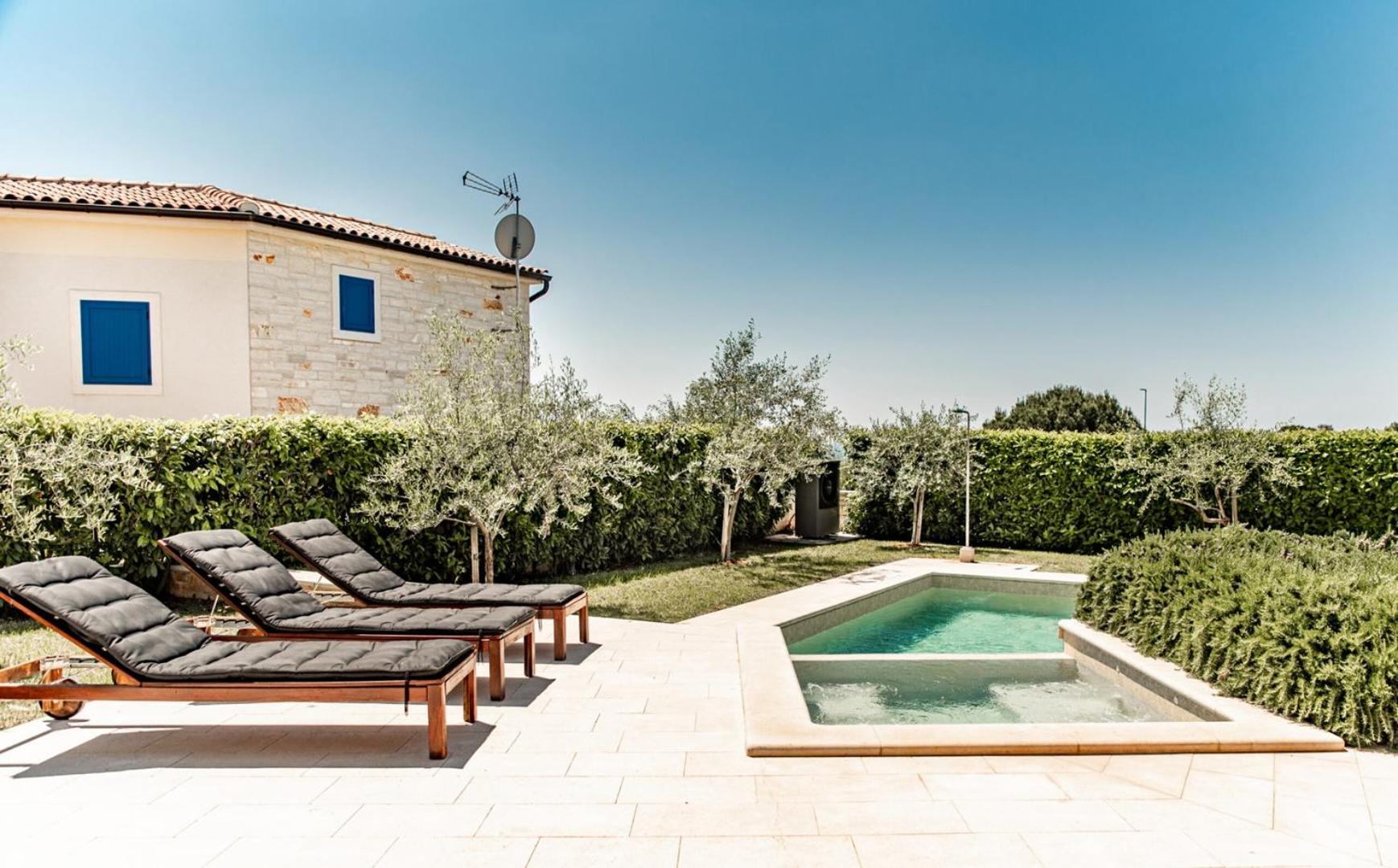 Villa Torre IV view 2