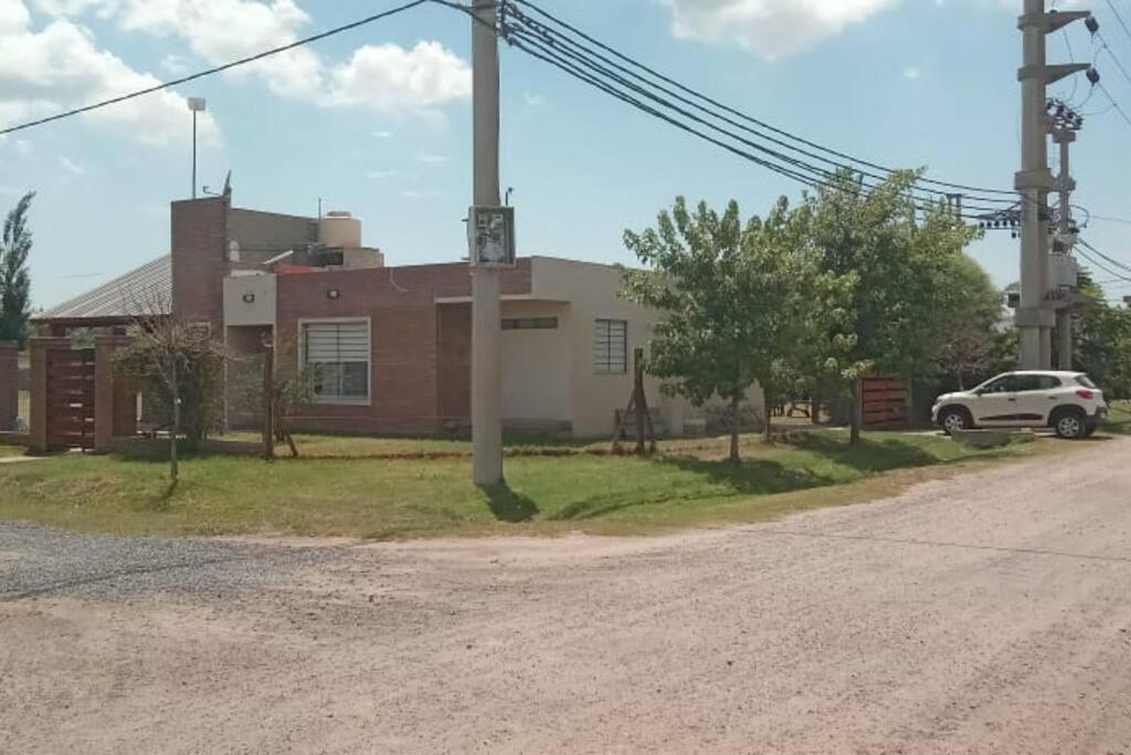 Casa con pileta y 3 dormitorios