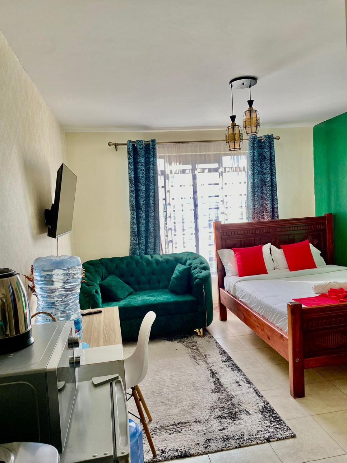 Jays staycation Syokimau 15min from JKIA & SGR terminus view 2