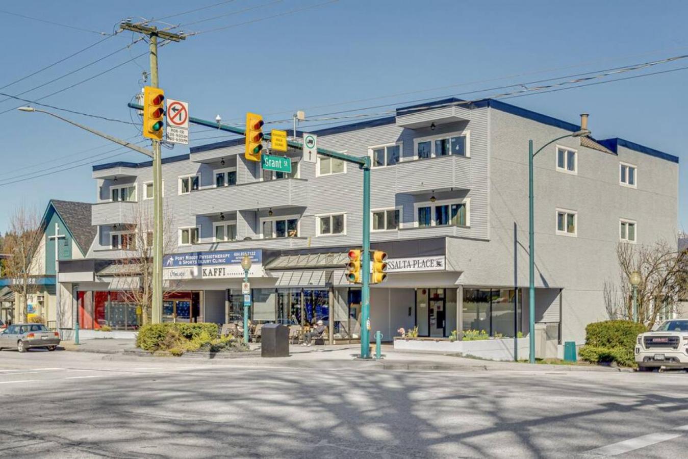 Newly Renovated Port Moody Condo