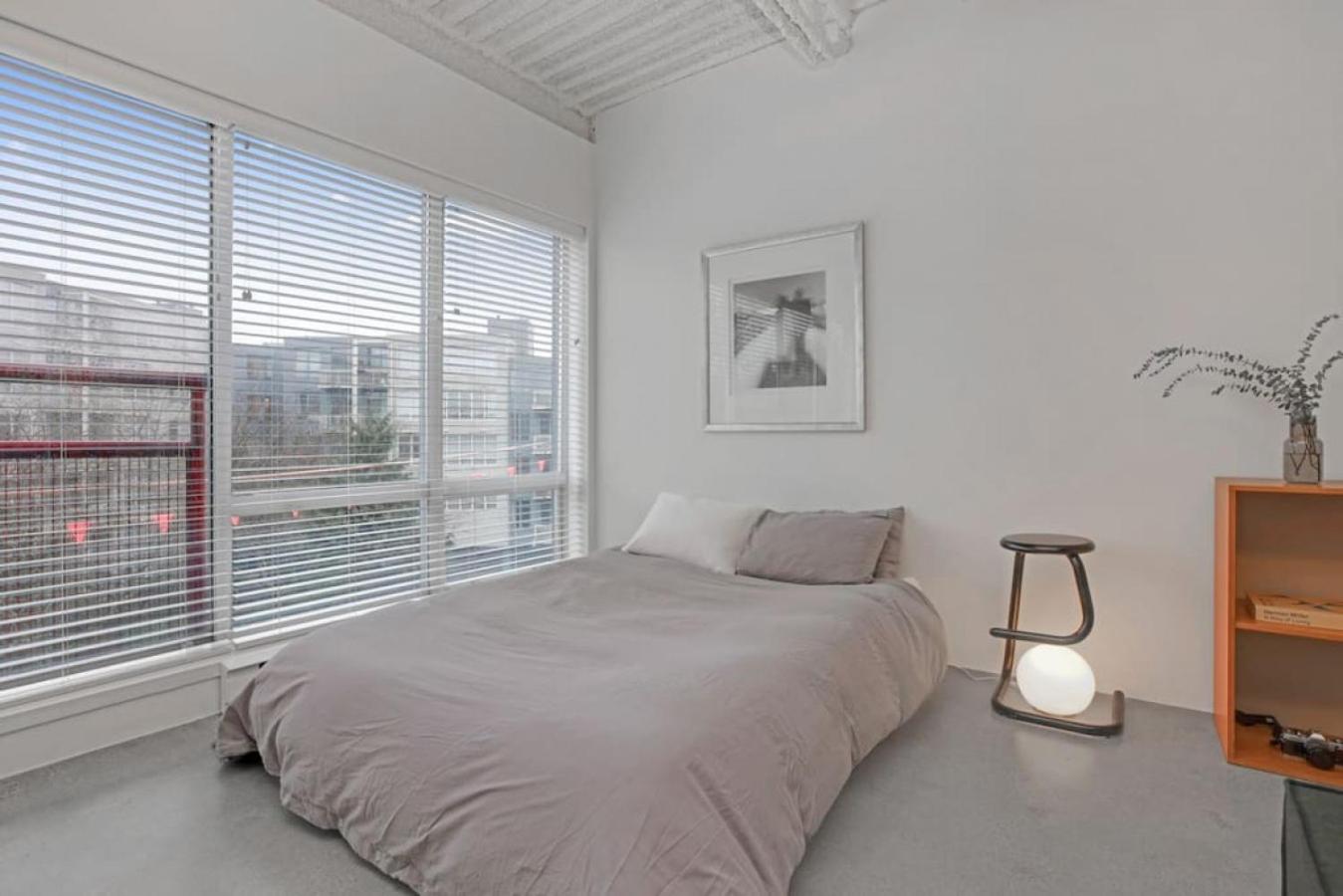 Modern and Specious Condo right off Main St