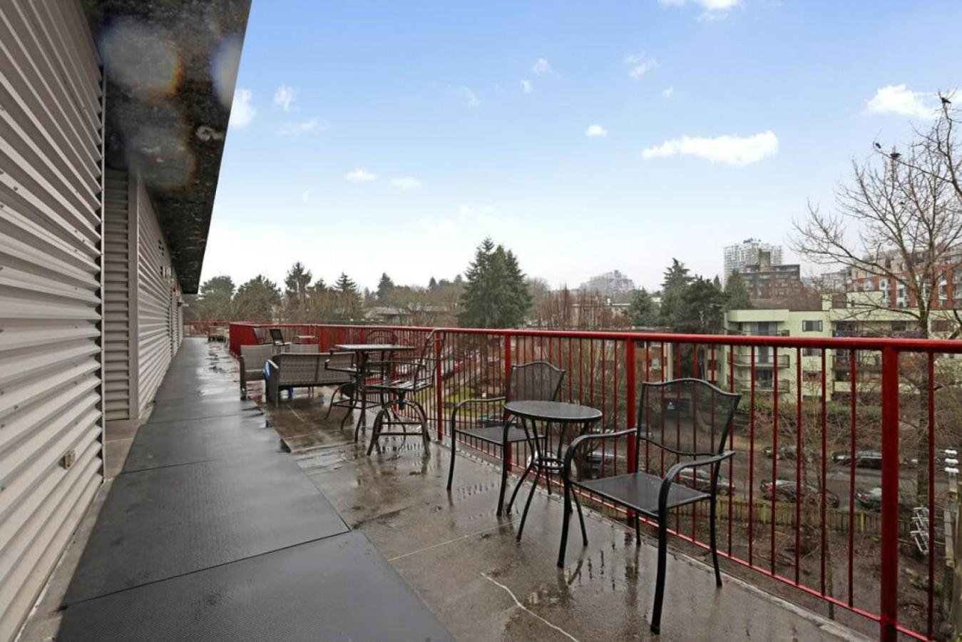 Modern and Specious Condo right off Main St
