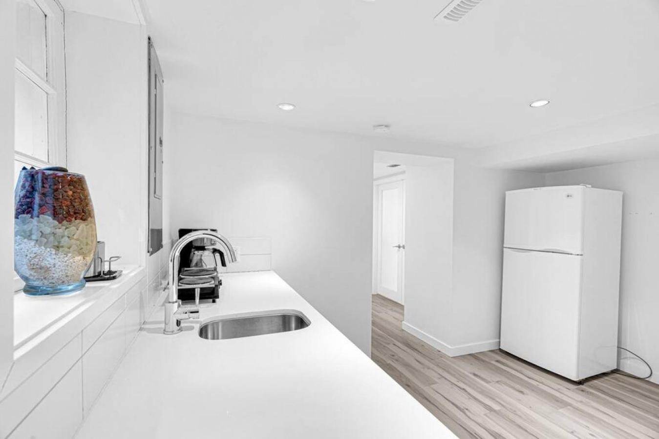Comfortable 2-Bed Suite Near UBC
