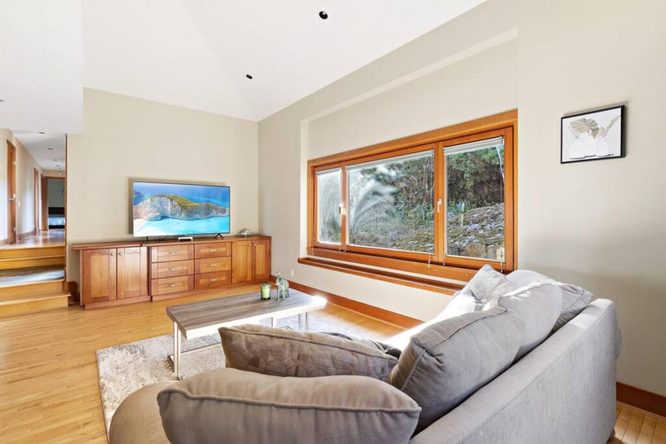 The Mountainside Retreat Home