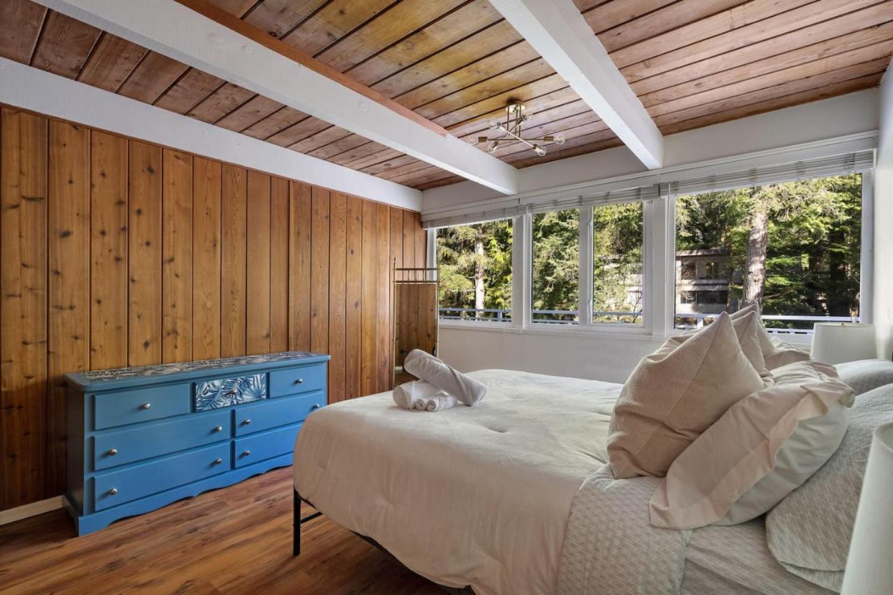 Cozy 3-bedroom Family Retreat in North Vancouver