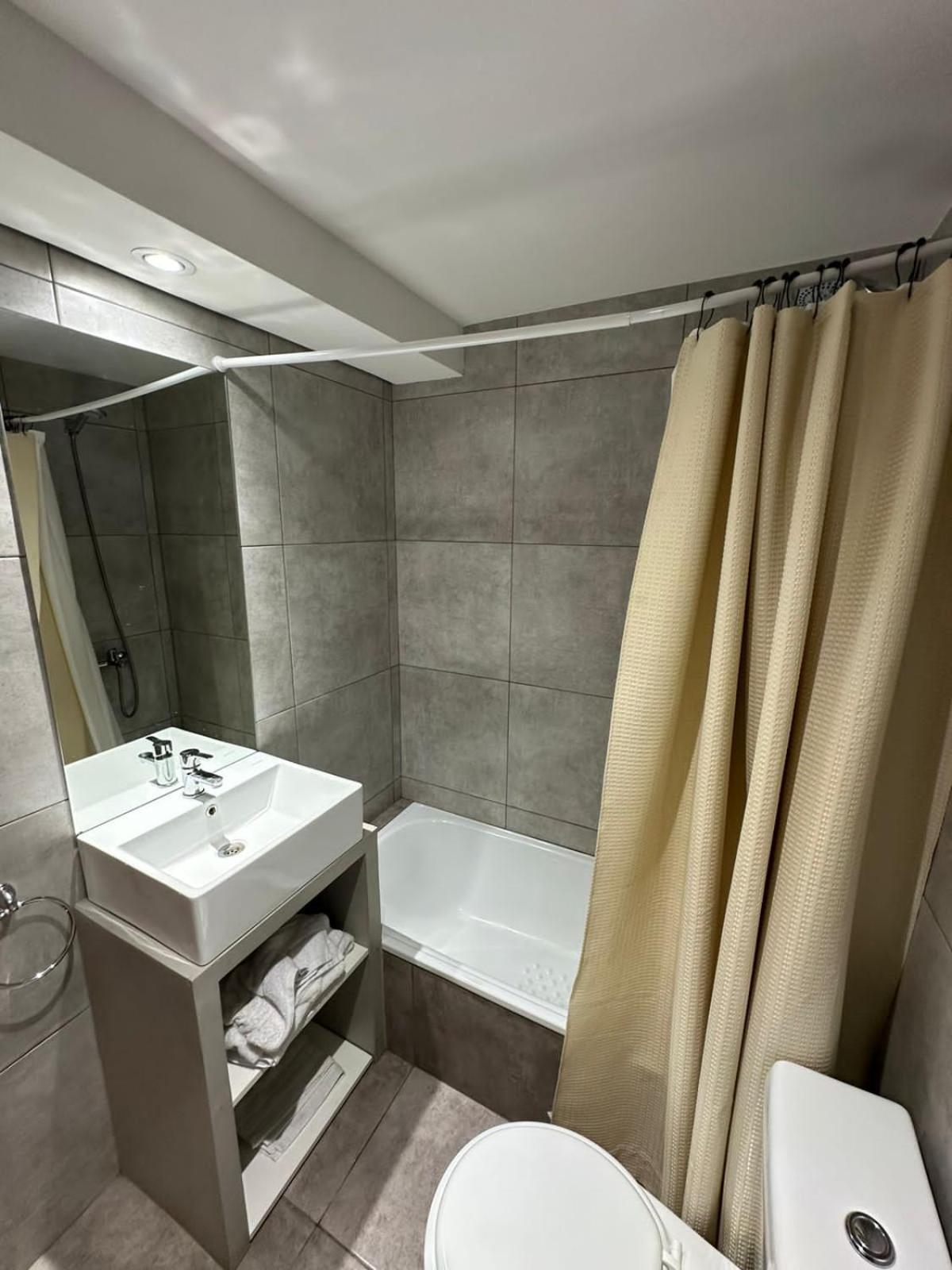 Hermoso monoambiente en Barrio River Olazabal y Conesa II