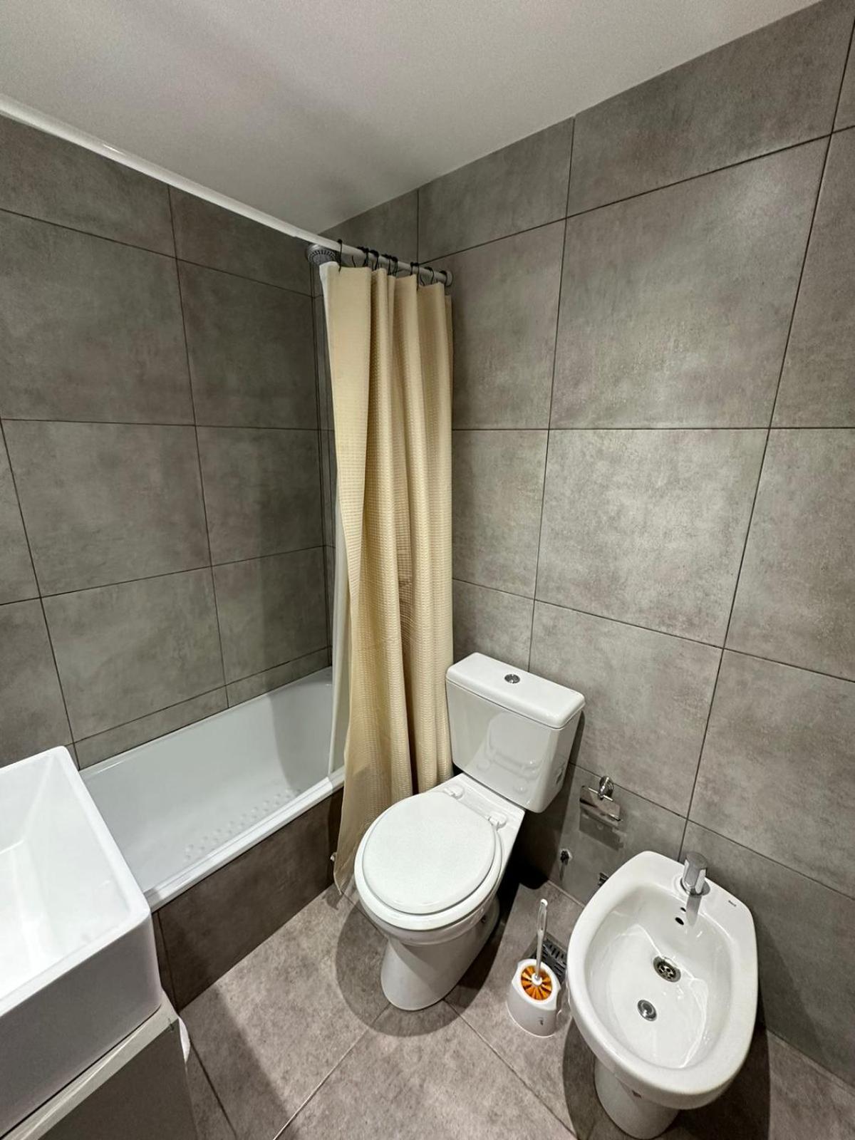 Hermoso monoambiente en Barrio River Olazabal y Conesa II