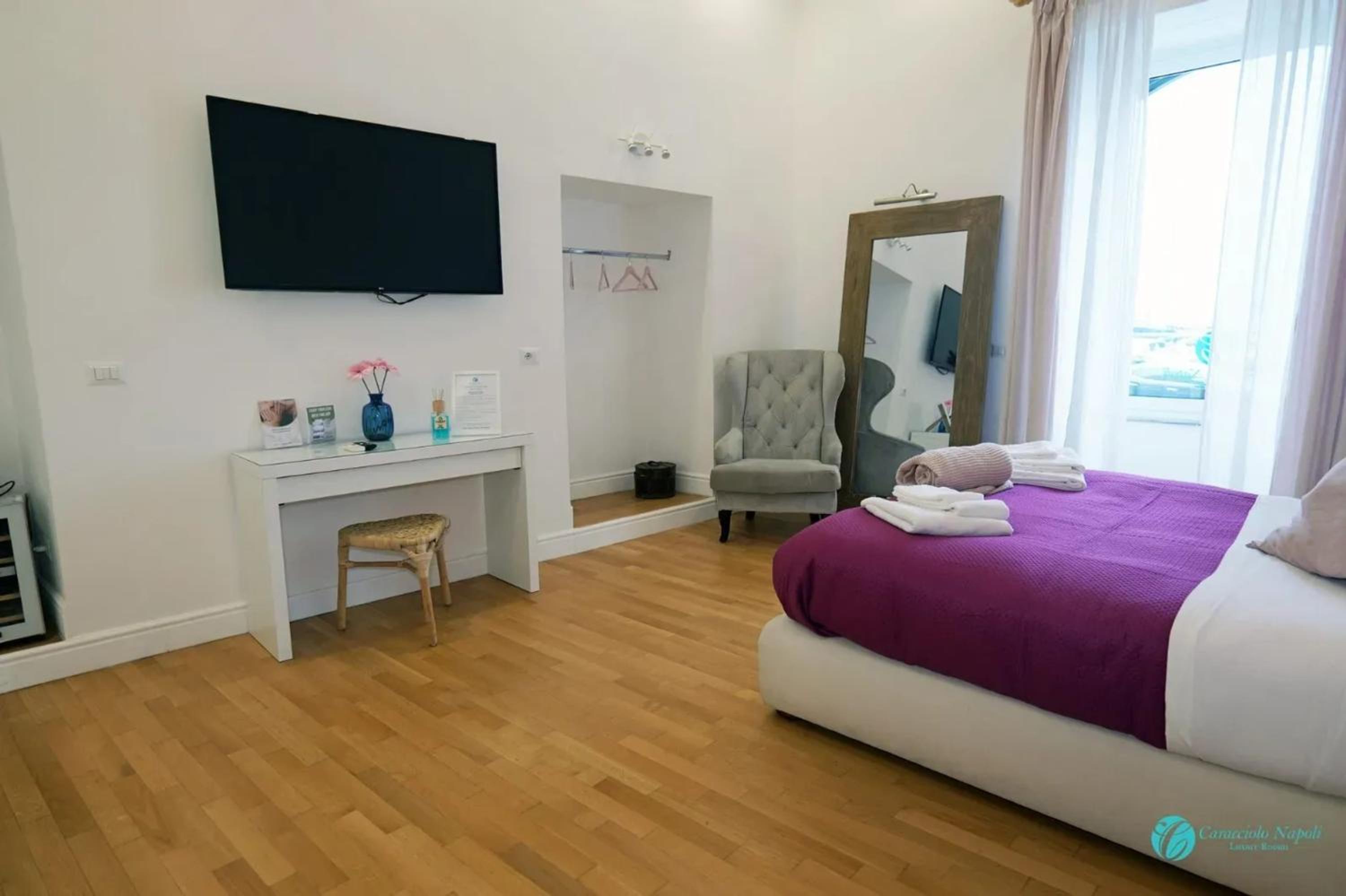 Spacious apartment in Naples with sea view 200m² 10 guests